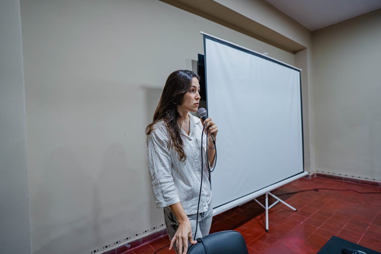 charla-sobre-el-manejo-del-peso-corporal-en-deportistas
