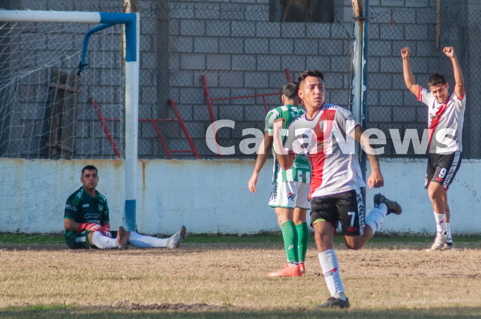 villa-dolores-goleo-a-san-martin-y-le-quito-el-segundo-puesto