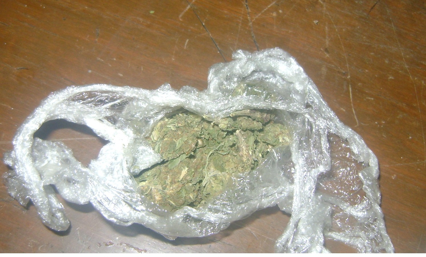 un-adolescente-y-un-joven-fueron-sorprendidos-llevando-marihuana