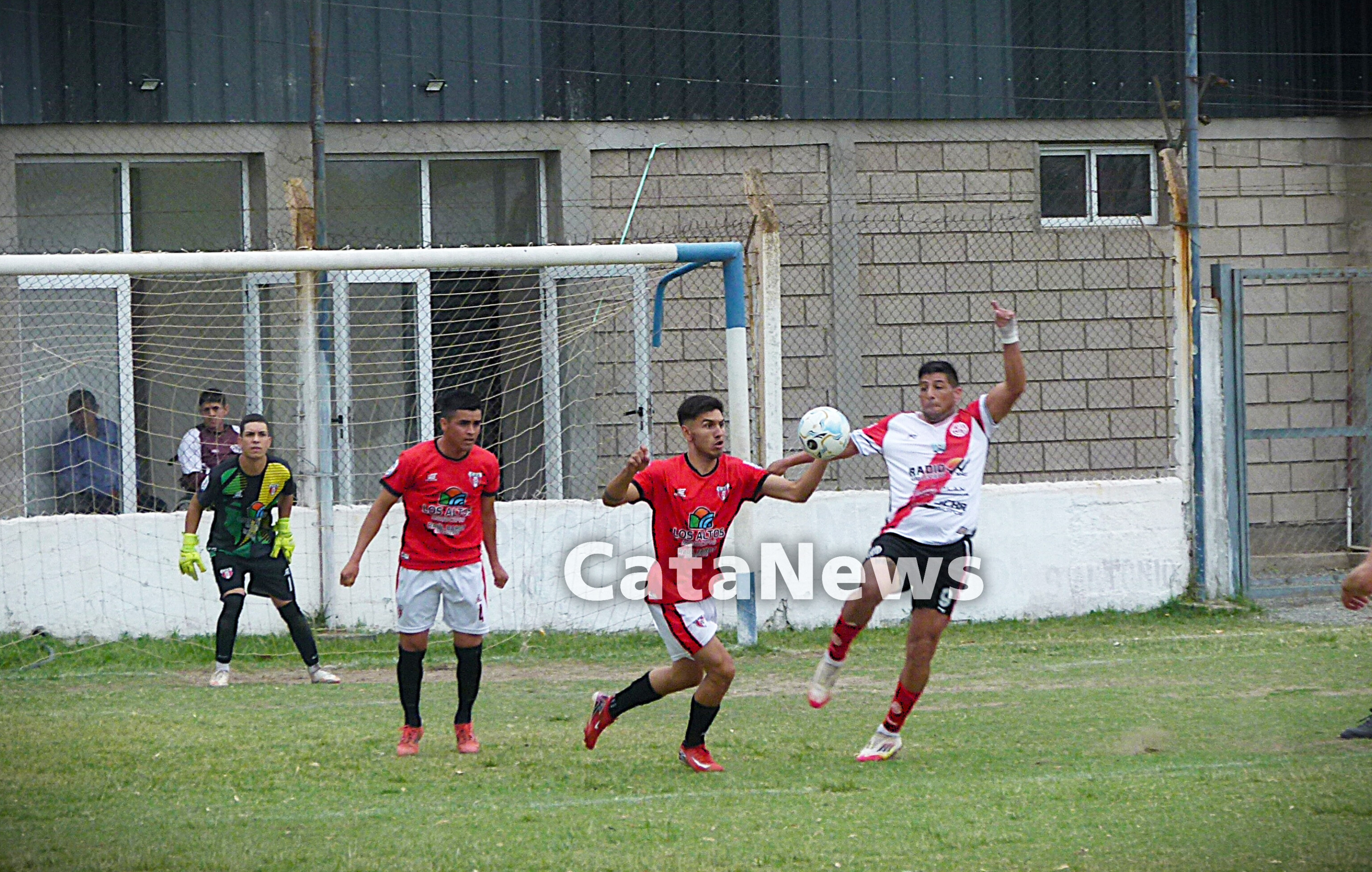 alijilan-empato-con-villa-dolores-y-sigue-arriba-en-la-zona-2
