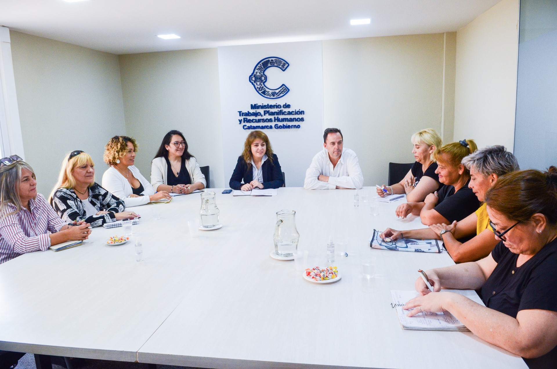 el-gobierno-recibio-a-la-intersindical-docente