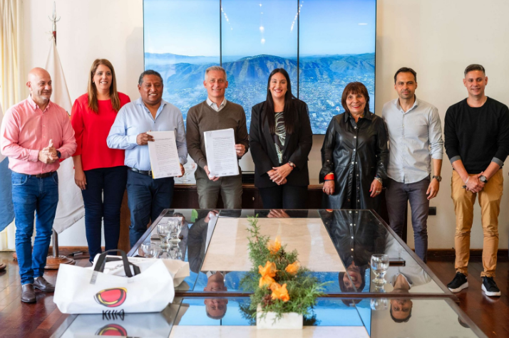 catamarca-y-carlos-paz-firmaron-un-convenio-de-cooperacion-en-materia-turistica-y-cultural