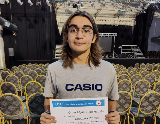 alumno-catamarqueno-obtuvo-medalla-de-plata-en-la-olimpiada-nacional-de-fisica