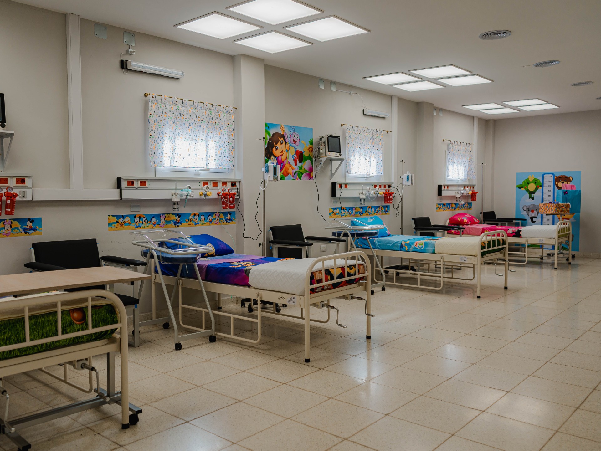 el-hospital-de-poman-ya-cuenta-con-nueva-sala-de-pediatria-y-telemedicina