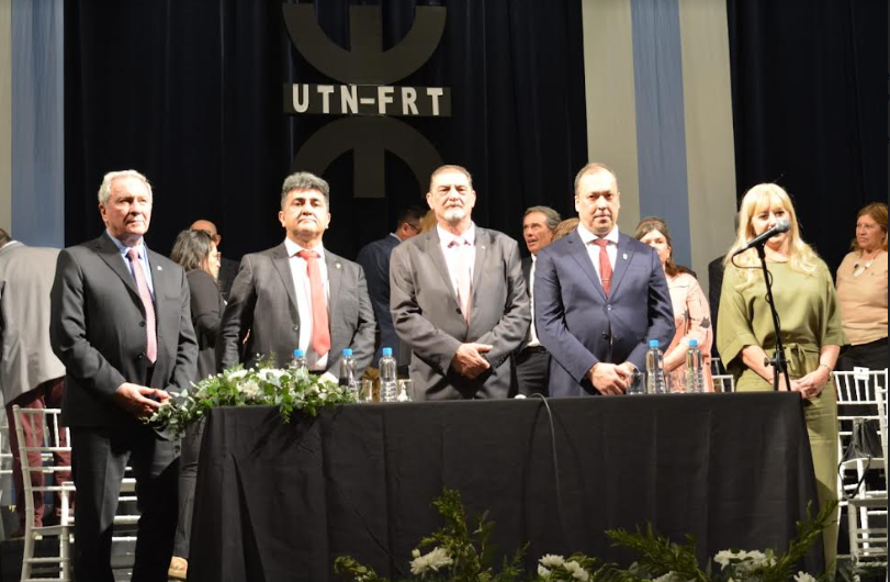 ruben-dusso-estuvo-presente-en-la-asuncion-del-nuevo-decano-de-la-universidad-tecnologica-de-tucuman