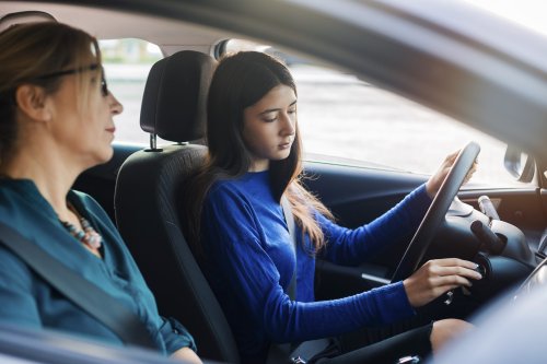 arranca-mi-primera-licencia-un-curso-obligatorio-para-jovenes-que-quieran-obtener-la-licencia-nacional-de-conducir