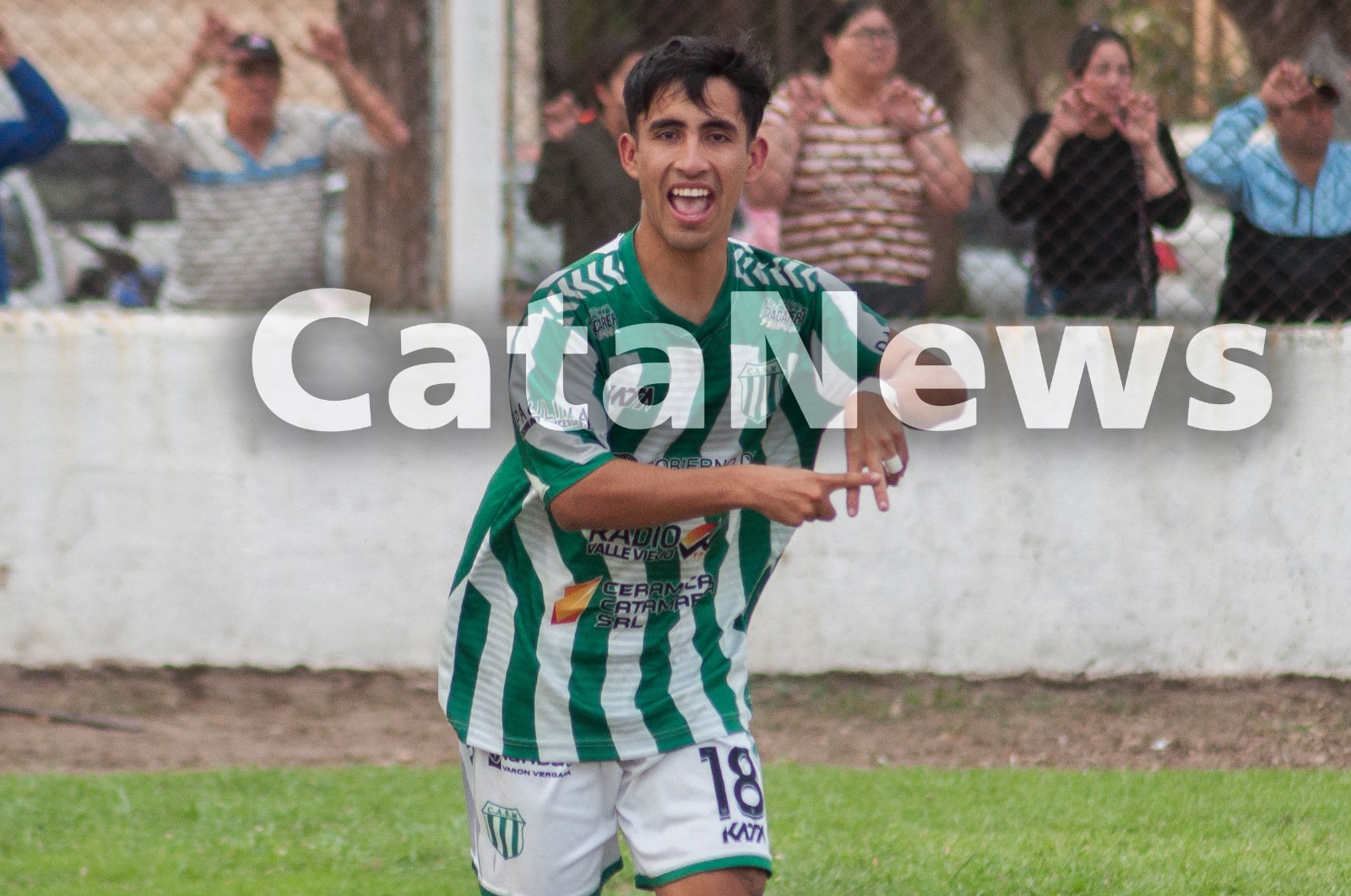 san-martin-derroto-a-defensores-y-vuelve-a-dar-pelea-por-el-titulo