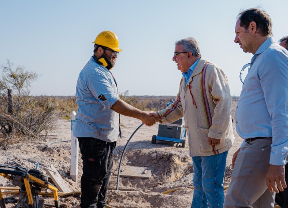 avanza-la-obra-de-fibra-optica-que-beneficiara-a-mas-de-50000-habitantes-en-el-oeste-provincial