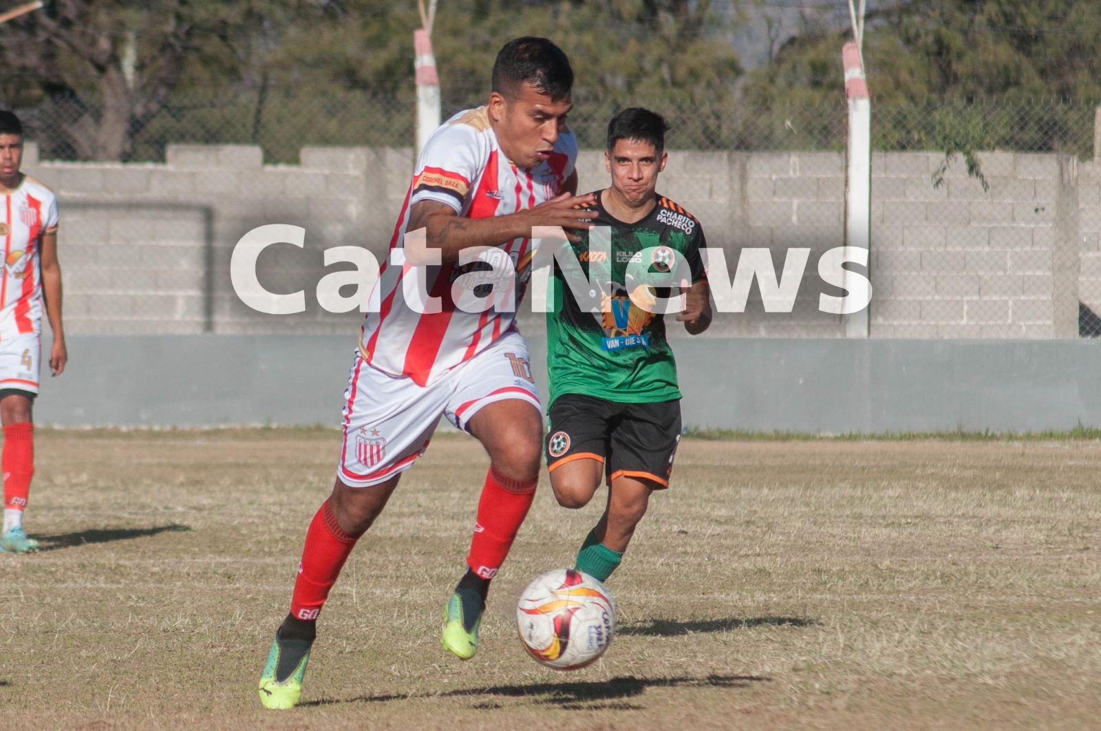 la-banda-gano-y-se-aleja