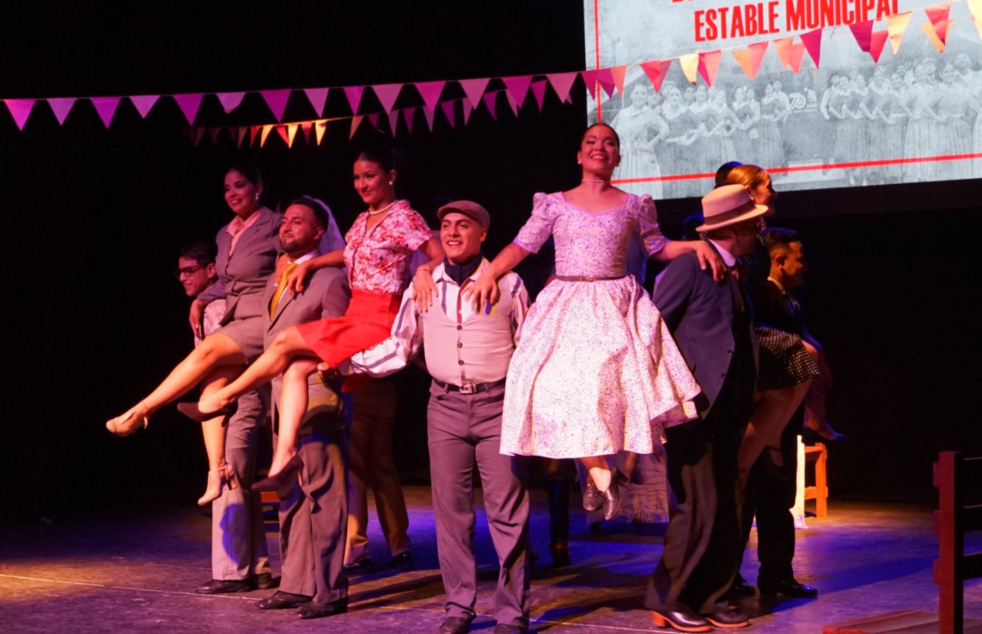 ultima-presentacion-de-la-obra-abrazo-del-ballet-folklorico-municipal