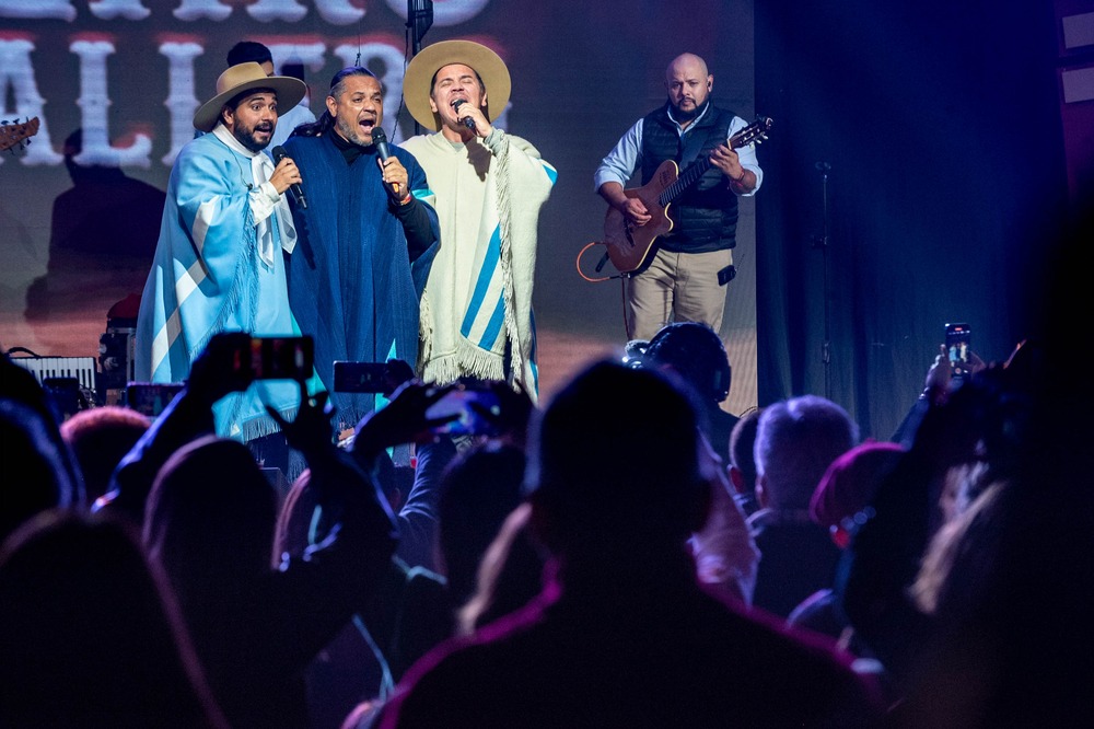 las-melodias-del-monte-se-hicieron-sentir-y-brillaron-en-el-poncho