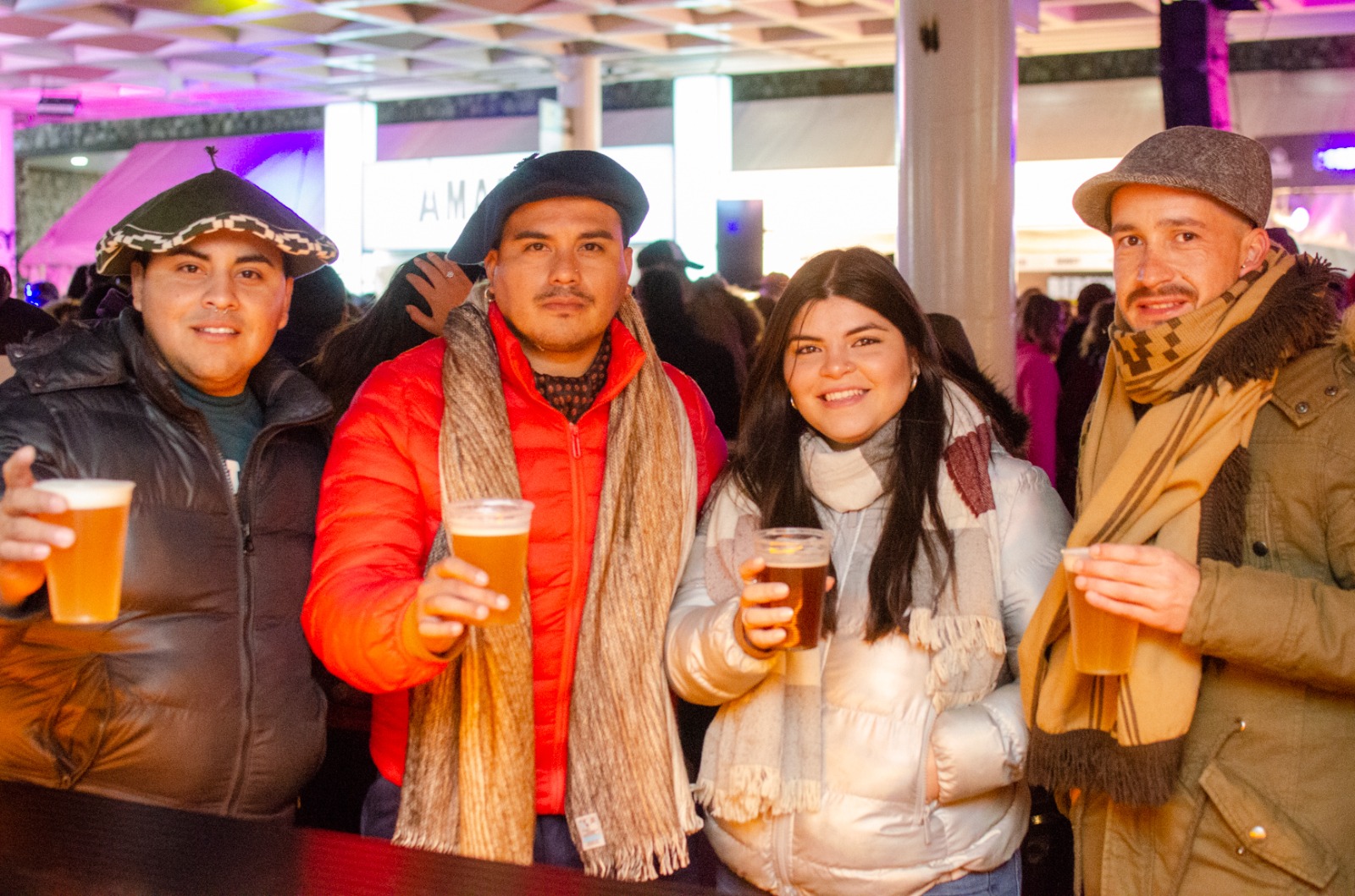 patio-cervecero-diez-brindis-por-las-diez-noches-del-poncho