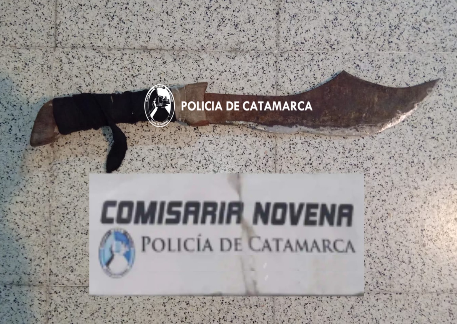 ingreso-a-robar-a-una-farmacia-con-un-machete
