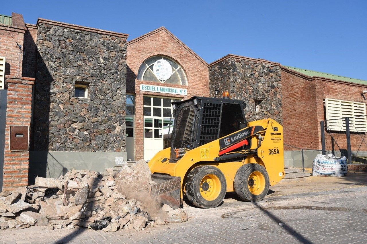 puesta-a-punto-de-la-escuela-municipal-gustavo-gabriel-levene