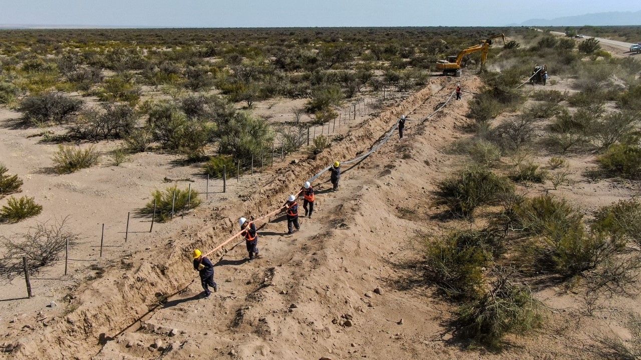 se-puso-en-marcha-la-extension-de-fibra-optica-en-el-tramo-villa-mazan-andalgala