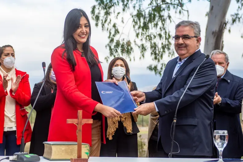 fabiola-segura-se-convirtio-en-la-primera-mujer-en-asumir-como-ministra-de-seguridad