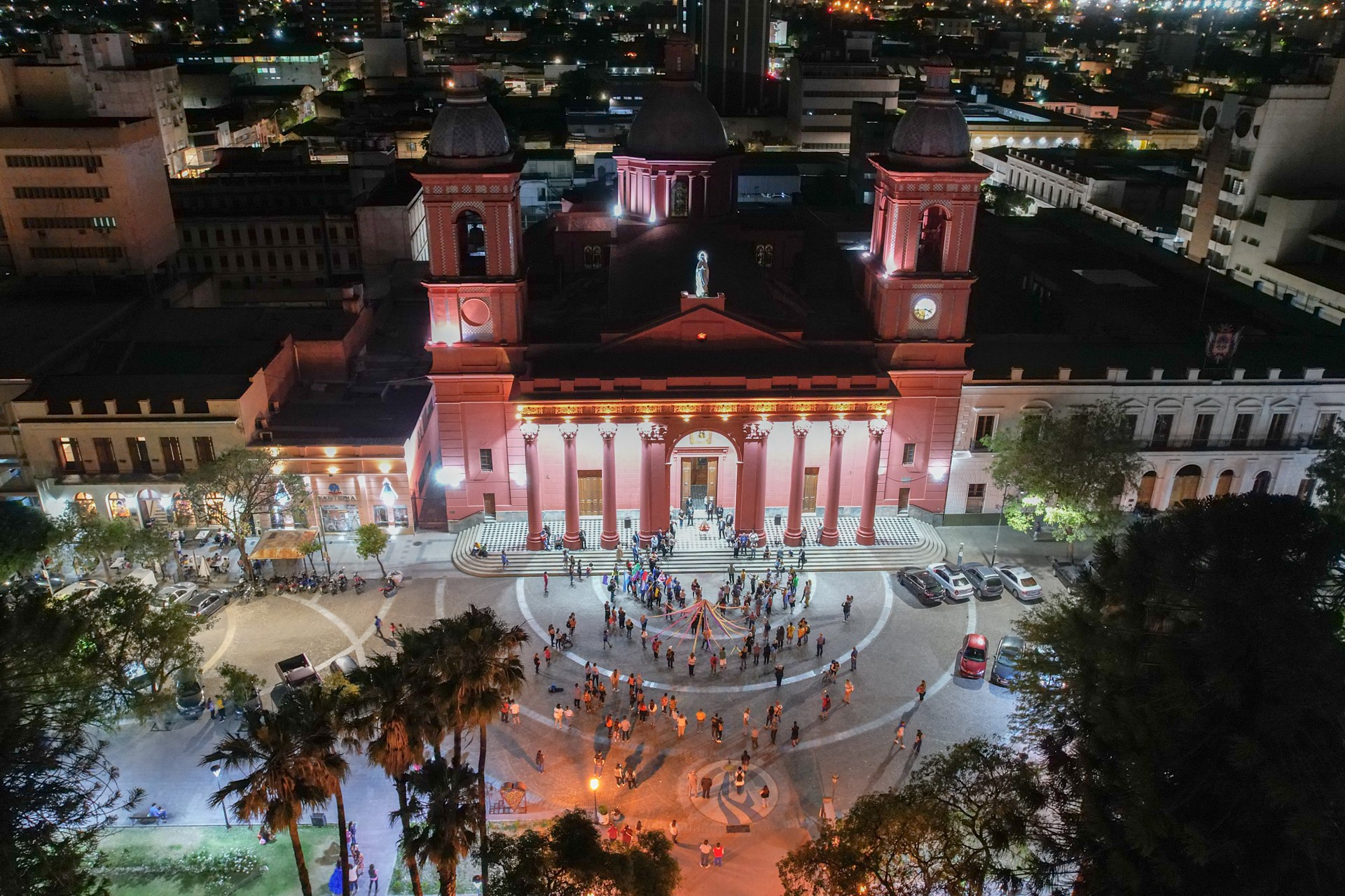 pasos-con-historia-recorrido-cultural-y-arquitectonico-por-el-casco-centrico