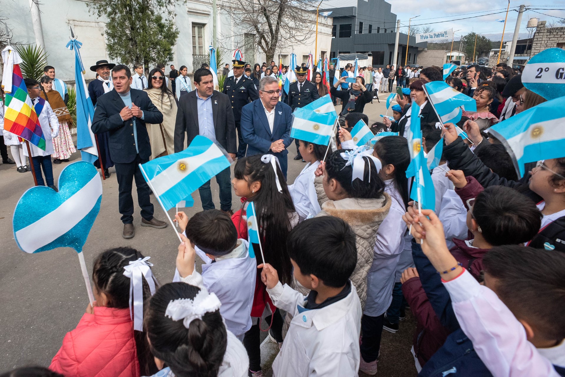 el-gobernador-celebro-un-nuevo-aniversario-de-la-independencia-en-el-alto