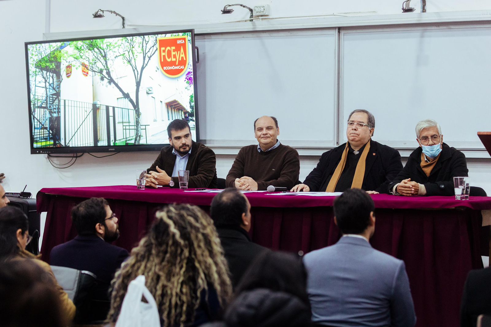 la-capital-y-la-unca-lanzan-dos-nuevas-diplomaturas-universitarias-gratuitas