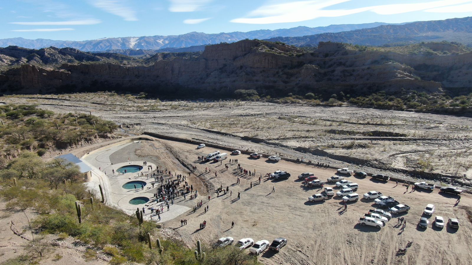 concluyo-la-primera-etapa-de-las-obras-del-complejo-termal-de-villa-vil-y-el-asfalto-urbano-en-ruta-43