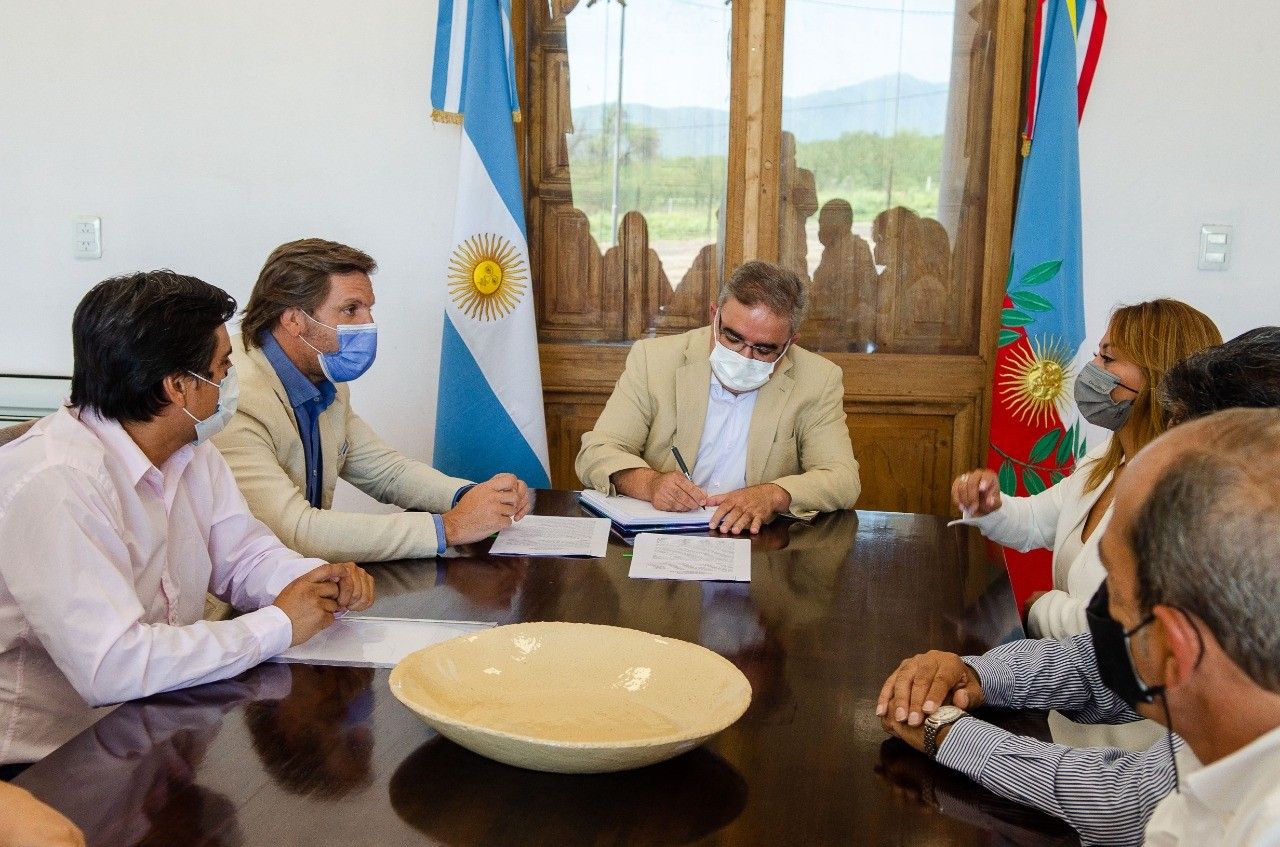 fideicomiso-con-liex-s-a-financiara-obras-en-fiambala
