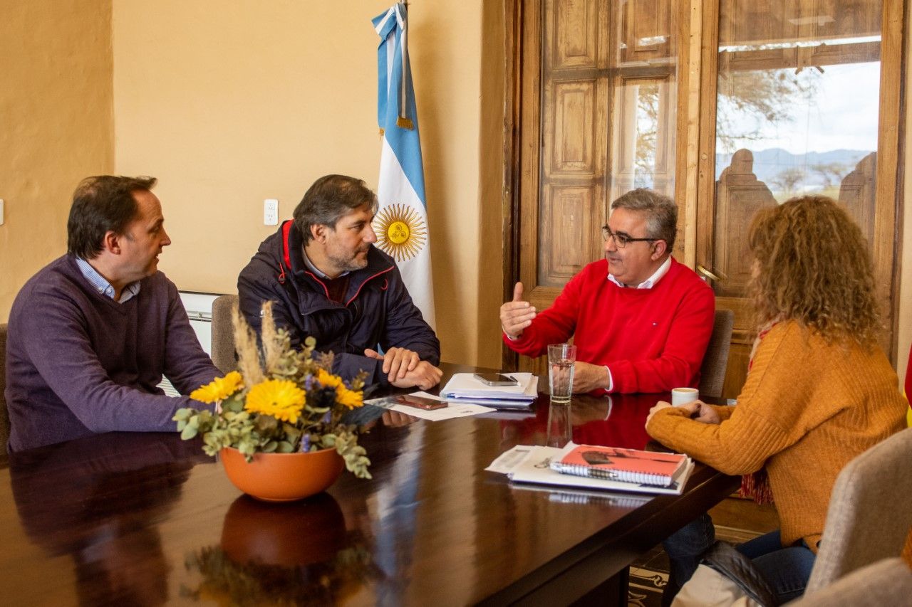 buscan-el-pase-de-becados-a-empresas-privadas