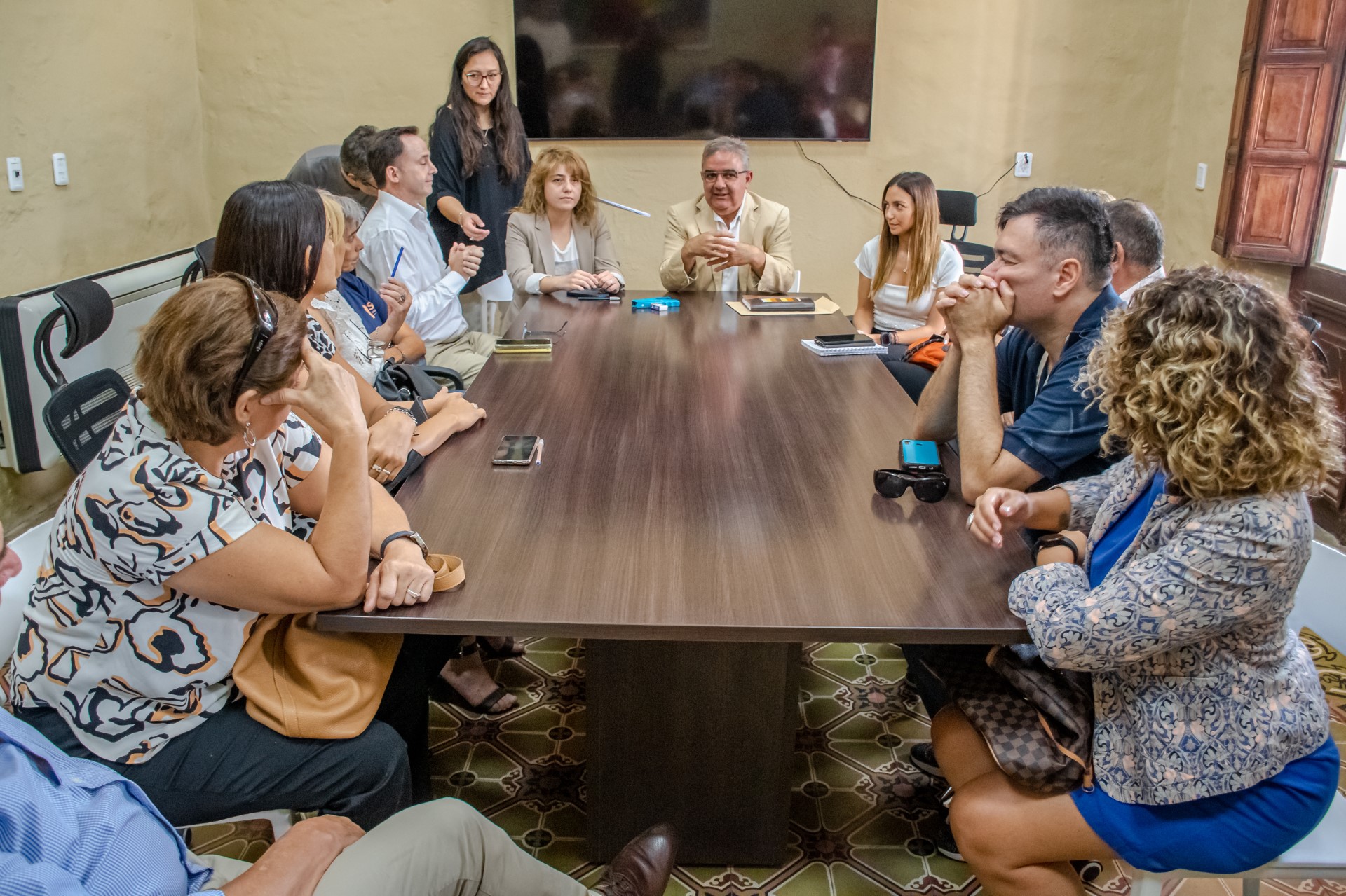 cierre-de-la-paritaria-docente-2023-acuerdo-por-un-255-y-una-bonificacion-extraordinaria