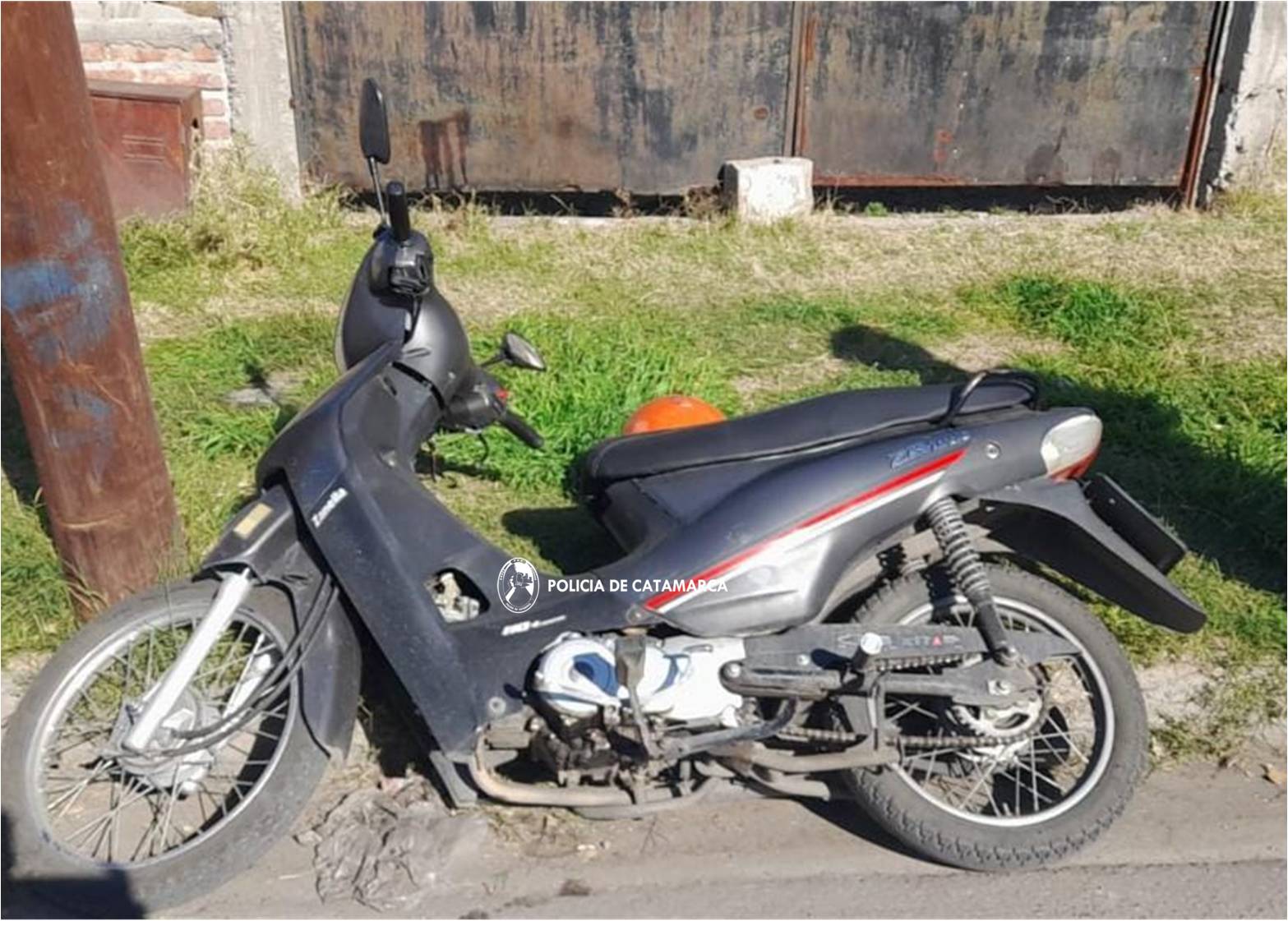 asistieron-a-una-mujer-que-sufrio-heridas-tras-caer-de-una-moto