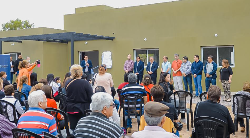 entregaron-viviendas-e-inauguraron-un-sum-para-los-vecinos-de-tapso