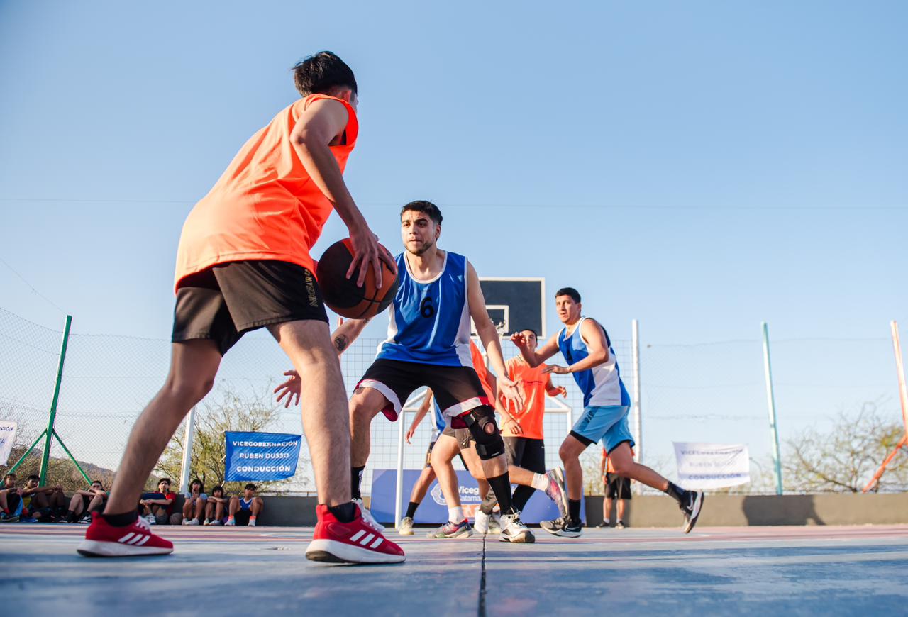 torneo-3x3-de-basquet-y-batalla-de-rap-en-el-parque-lineal
