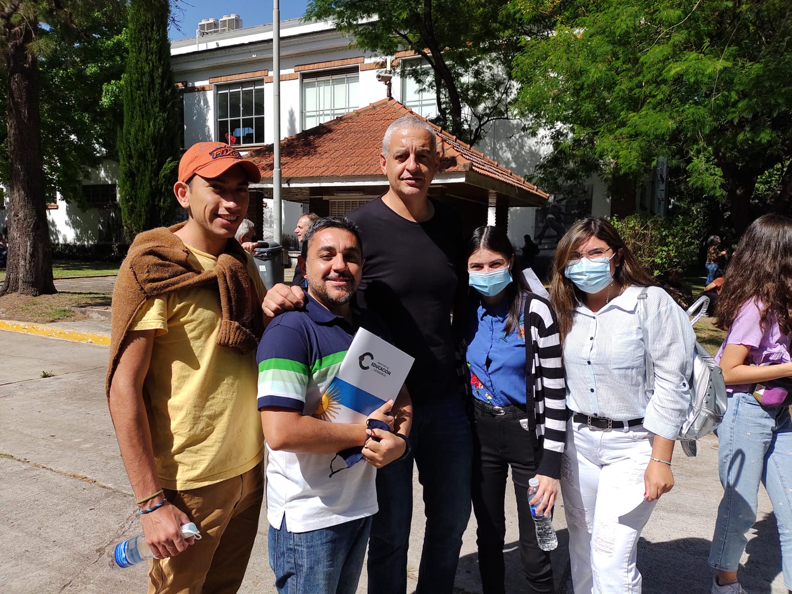 la-residencia-universitaria-presento-el-proyecto-institucional-escritos-en-libertad