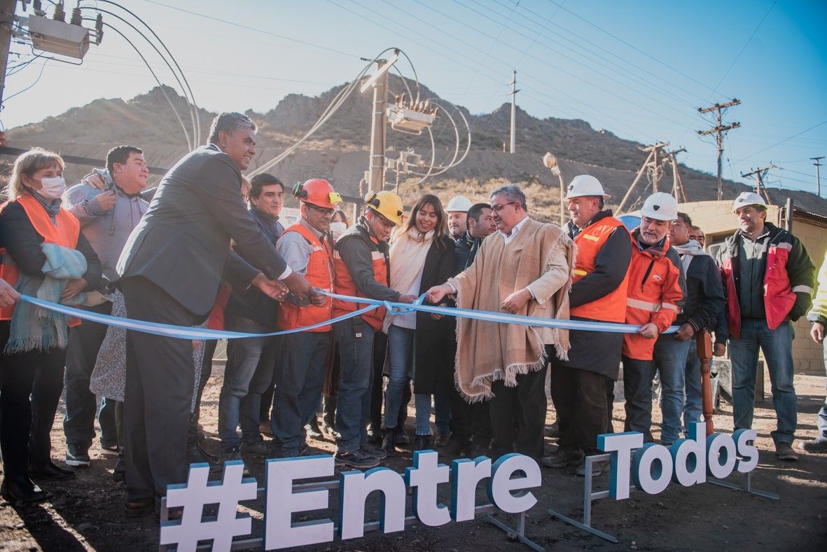inauguraron-la-linea-de-33-kv-minera-alumbrera-farallon-negro