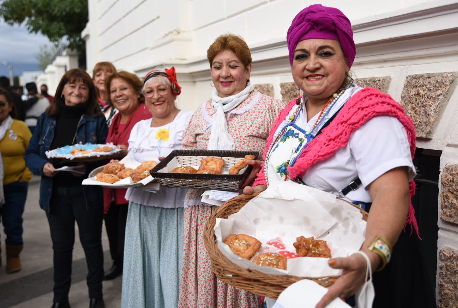 espectacular-regreso-de-la-xviii-fiesta-municipal-del-locro