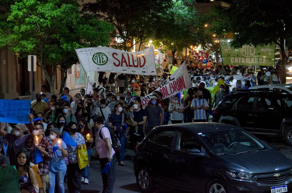 nueva-marcha-de-antorchas-de-los-trabajadores-de-salud