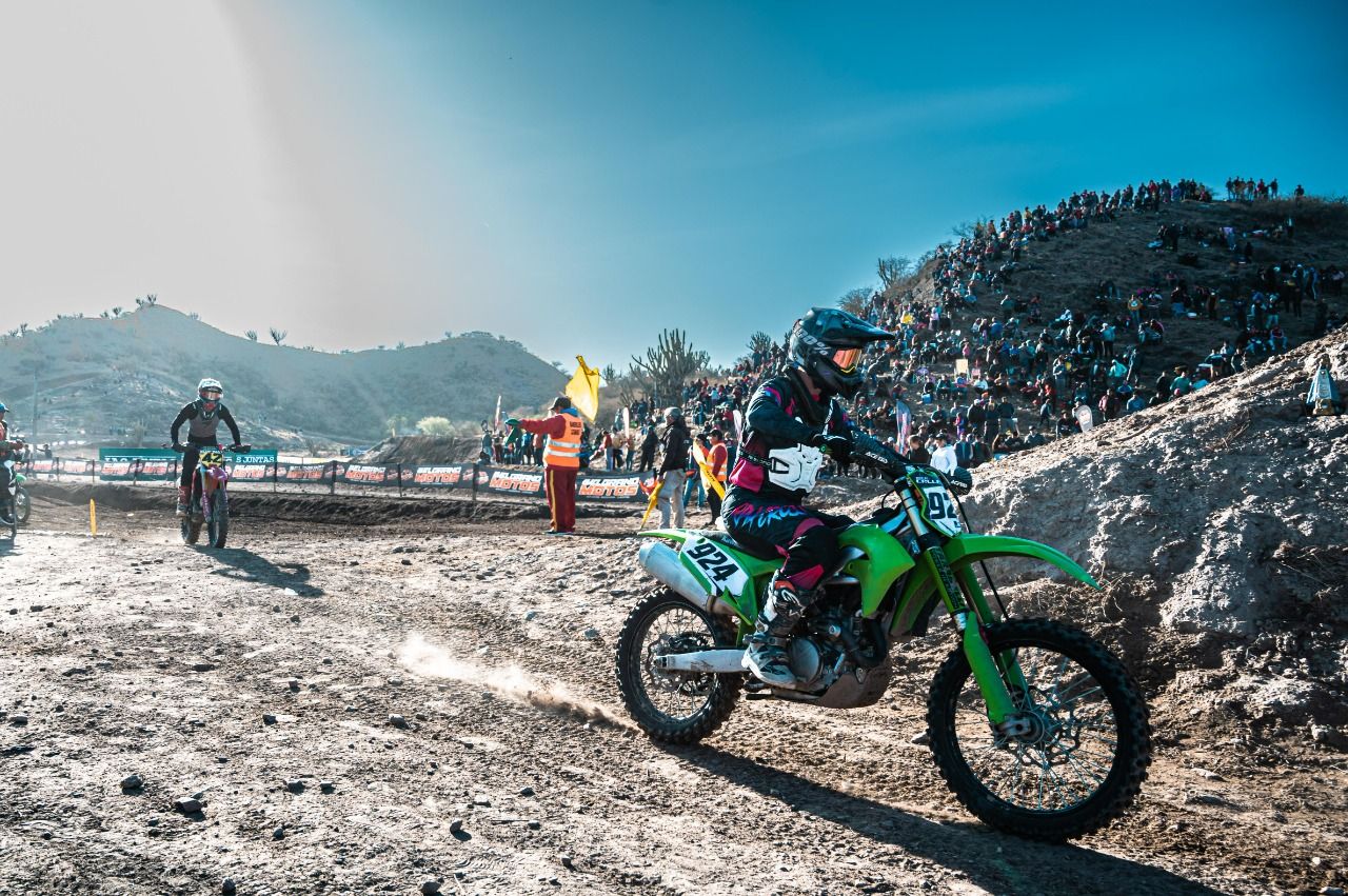 fiesta-del-motocross-argentino-en-campanas-del-rosario