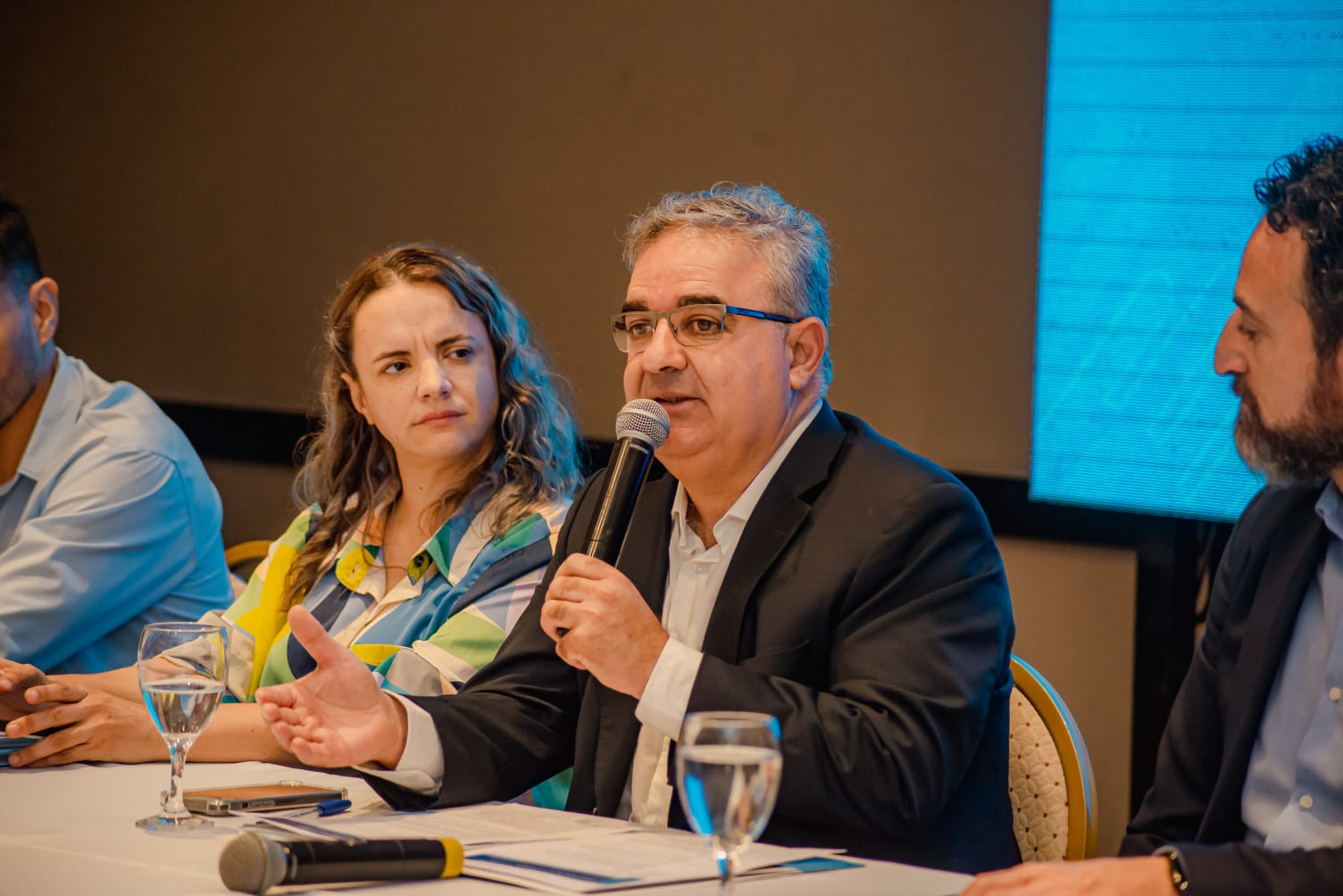 jalil-dijo-que-si-gana-milei-esta-en-peligro-el-pago-de-sueldos