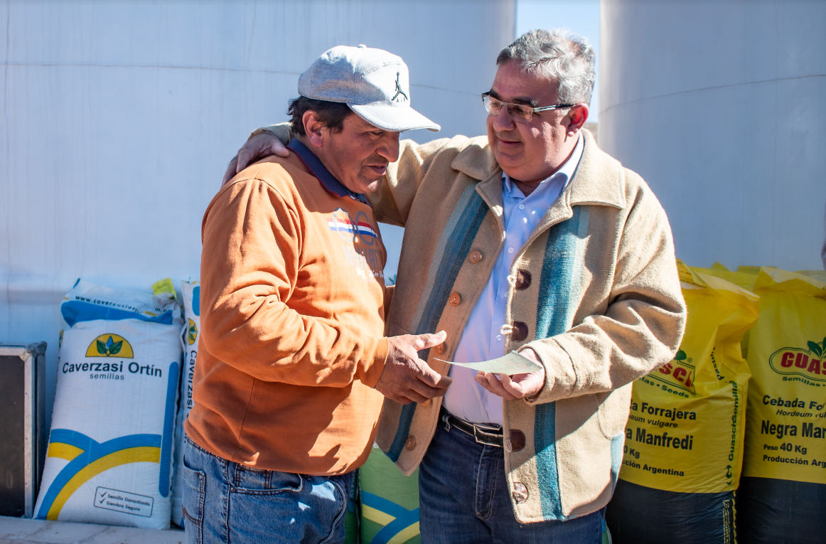 nuevos-aportes-de-mas-de-2-millones-para-productores-fiambalenses-afectados-por-las-heladas-tardias