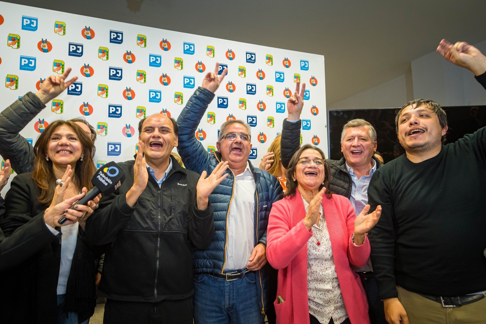 el-oficialismo-se-impone-en-las-paso-por-amplio-margen