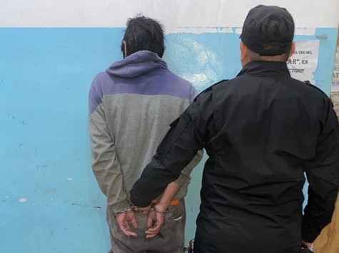 un-hombre-fue-herido-con-un-cuchillo-durante-un-robo-en-la-plaza-25-de-mayo