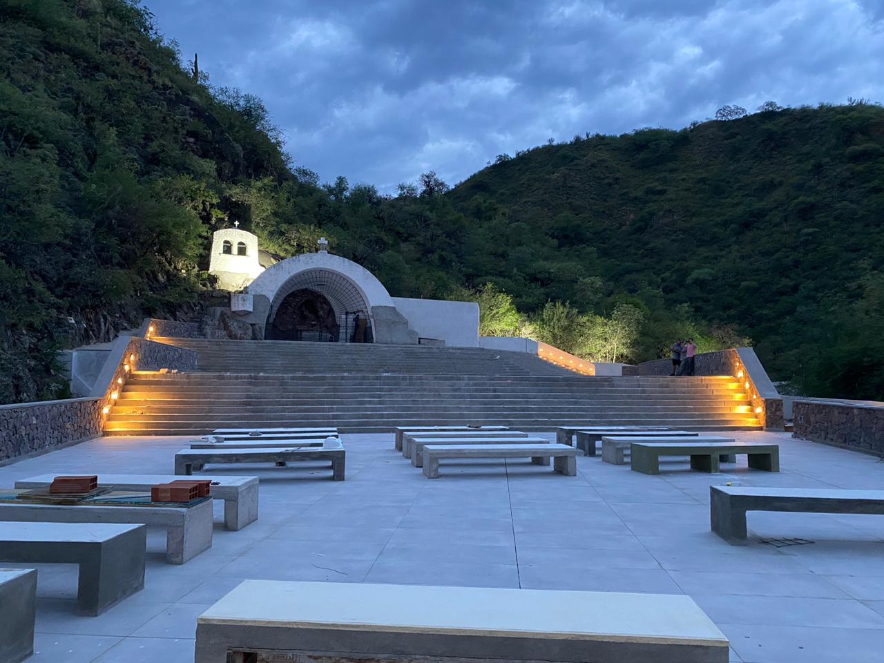 con-la-reapertura-de-la-gruta-comienzan-las-fiestas-marianas