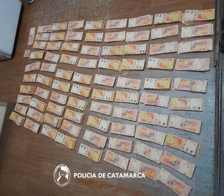 en-un-control-vehicular-secuestraron-mas-de-8-millones-de-pesos