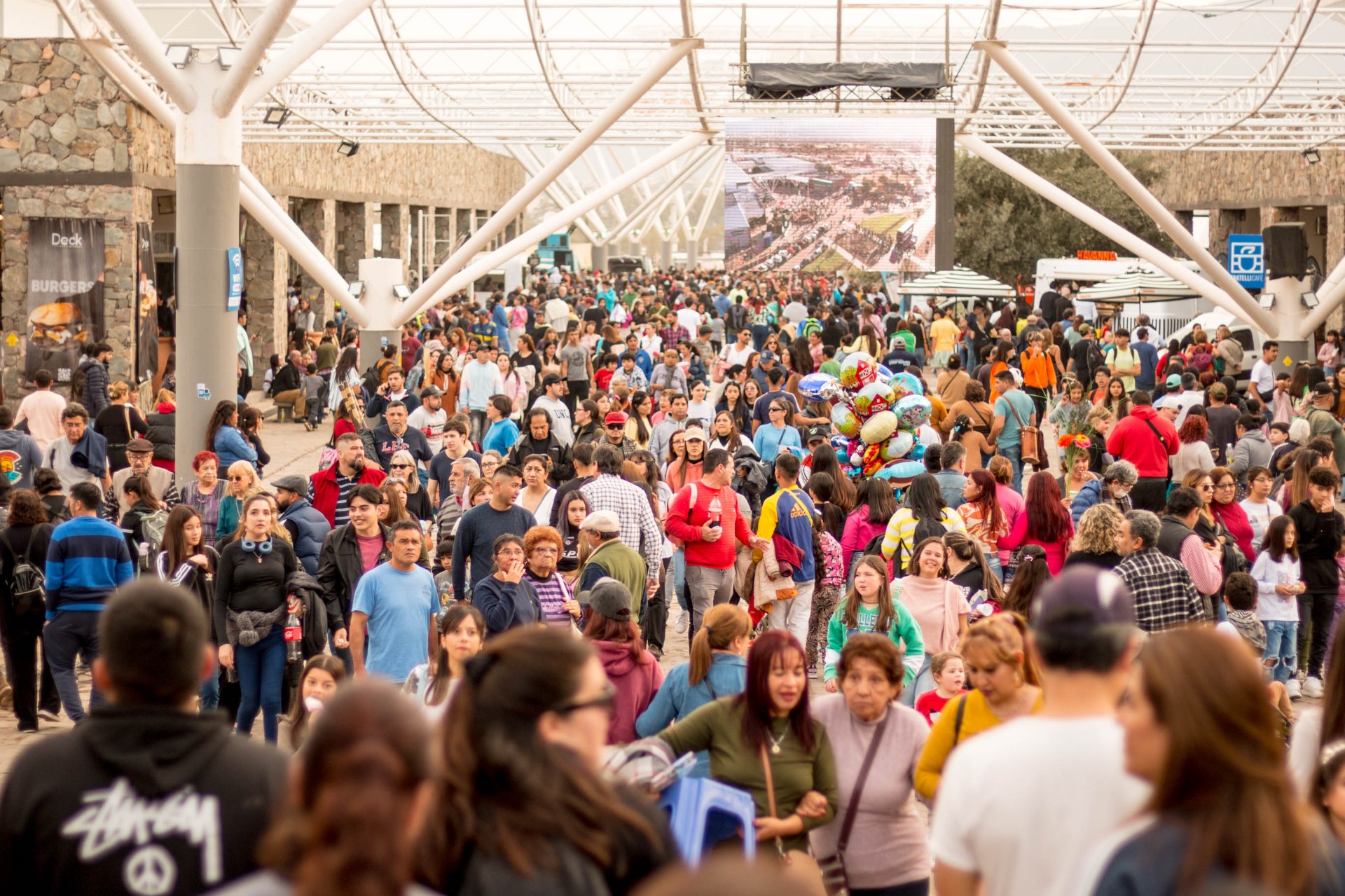 poncho-record-un-millon-y-medio-de-visitantes-en-los-10-dias-de-fiesta