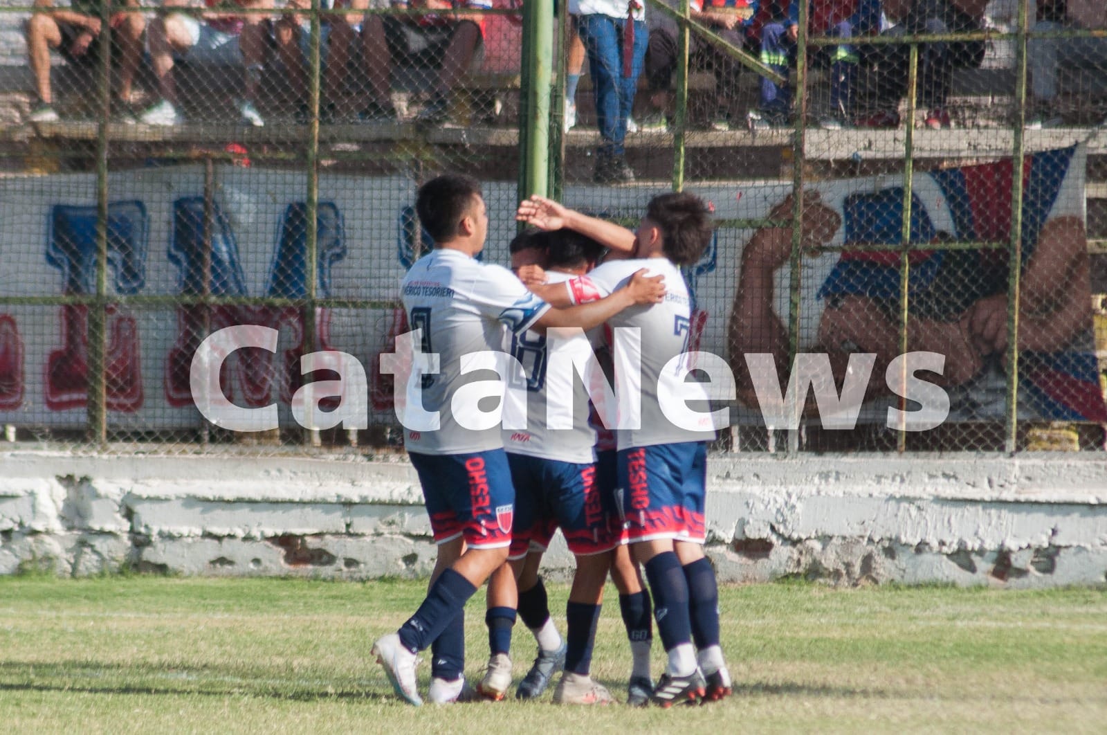 tesorieri-festejo-su-cumple-con-una-goleada-a-juventud