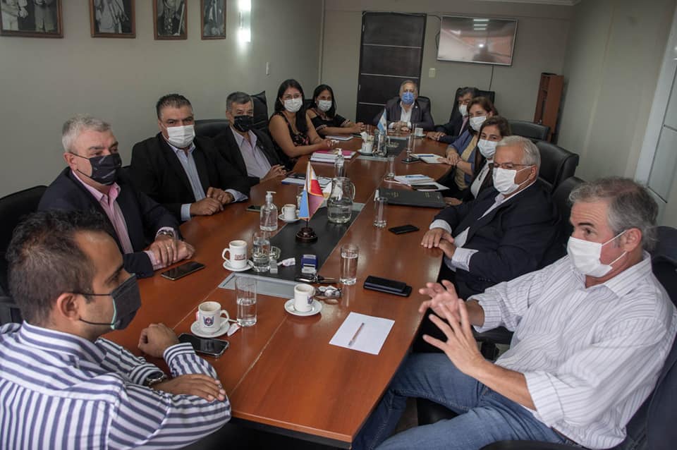 el-bloque-de-senadores-del-fd-t-se-reunio-con-el-jefe-de-anses