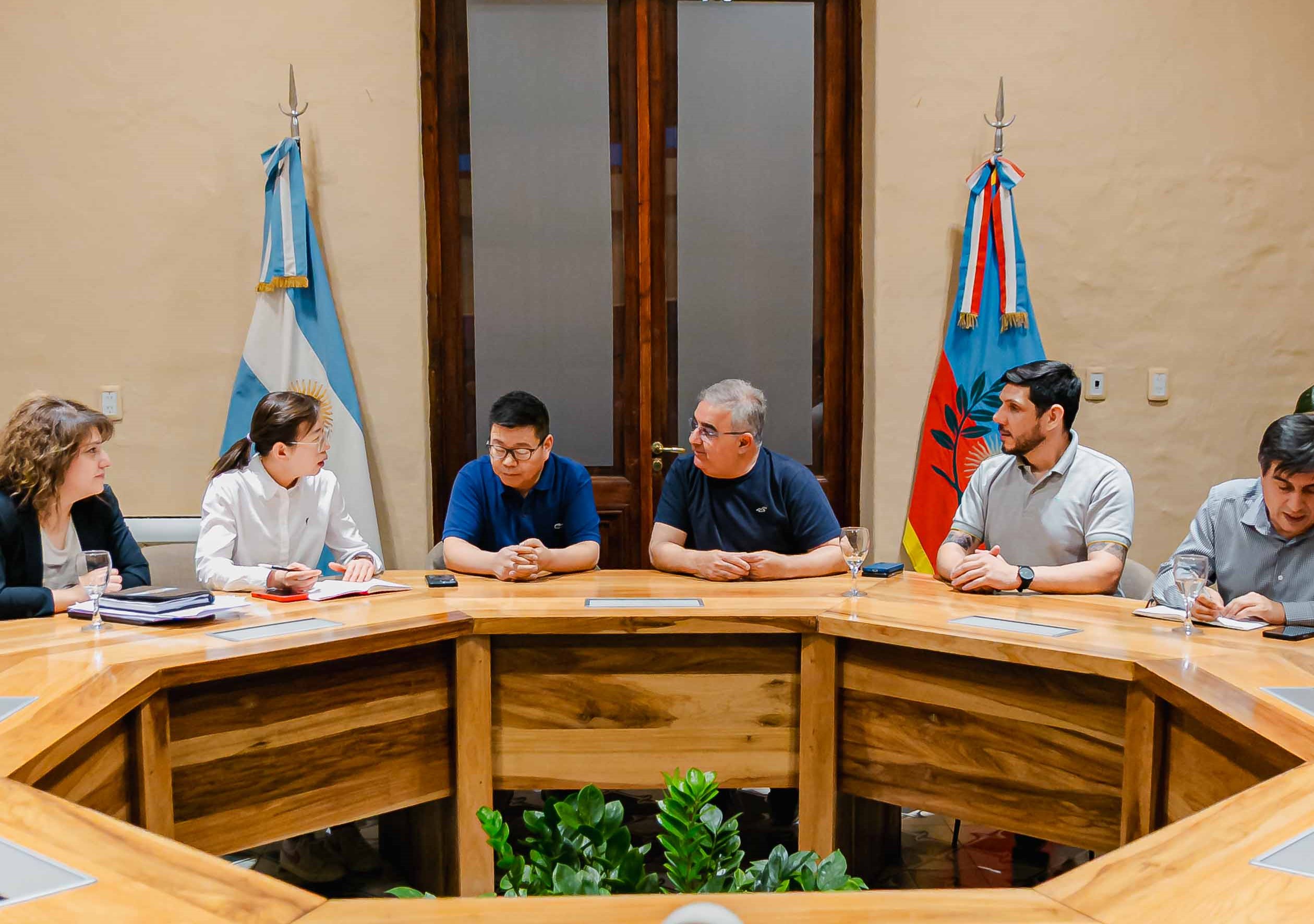 dialogo-tripartito-gobierno-gremio-y-empresa-avanzan-en-mejoras-para-los-trabajadores-mineros