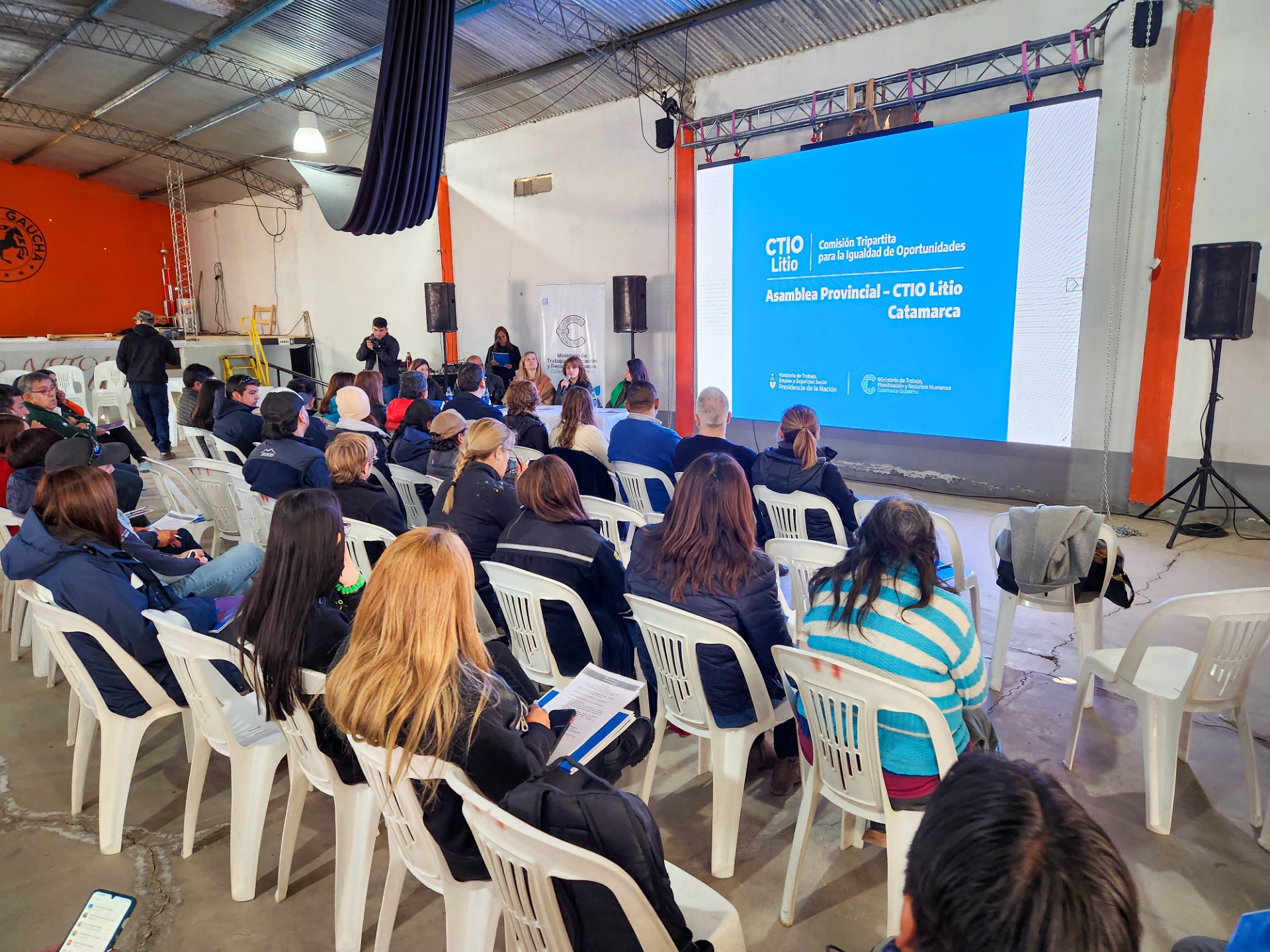 asamblea-de-la-comision-tripartita-para-la-igualdad-de-oportunidades-ctio-del-litio-en-antofagasta-de-la-sierra