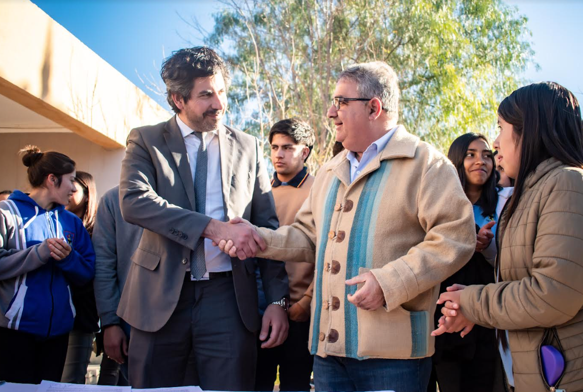 el-gobernador-firmo-convenio-para-la-construccion-de-la-nueva-escuela-tecnica-de-tinogasta