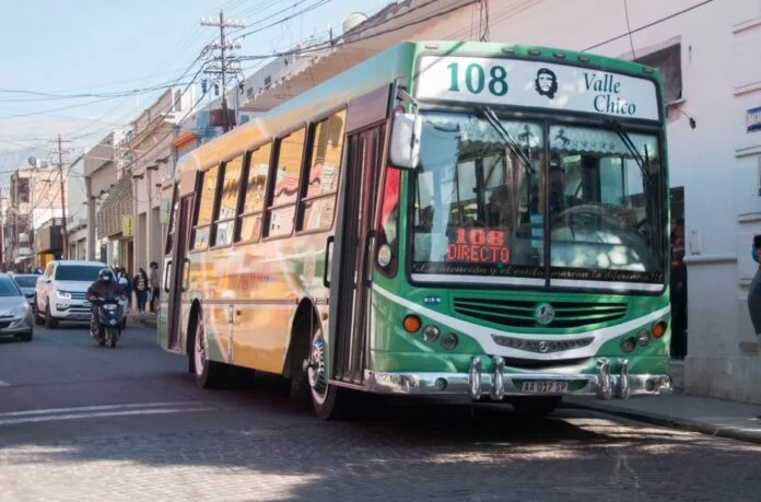 choferes-de-la-empresa-25-de-agosto-realizaran-un-paro-de-24-horas