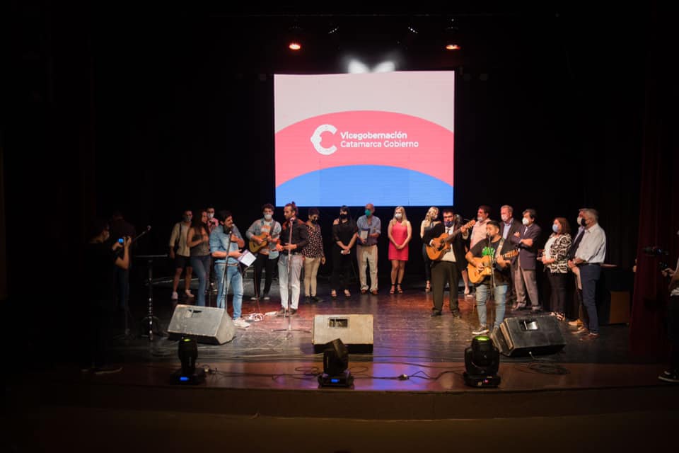vicegobernacion-premio-y-reconocio-a-artistas-locales