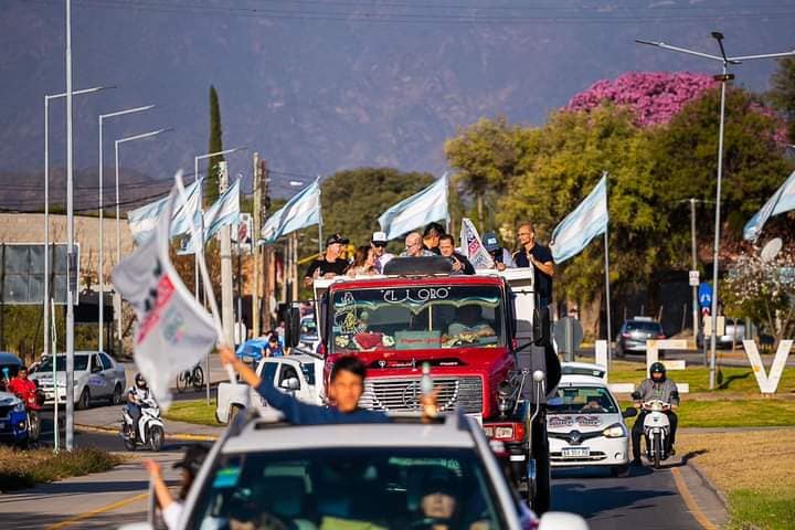 fama-cerro-con-una-caravana-y-hablo-de-fin-de-ciclo
